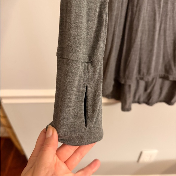 Cuddl Duds Gray Cowl Neck high low Top - Picture 2 of 5